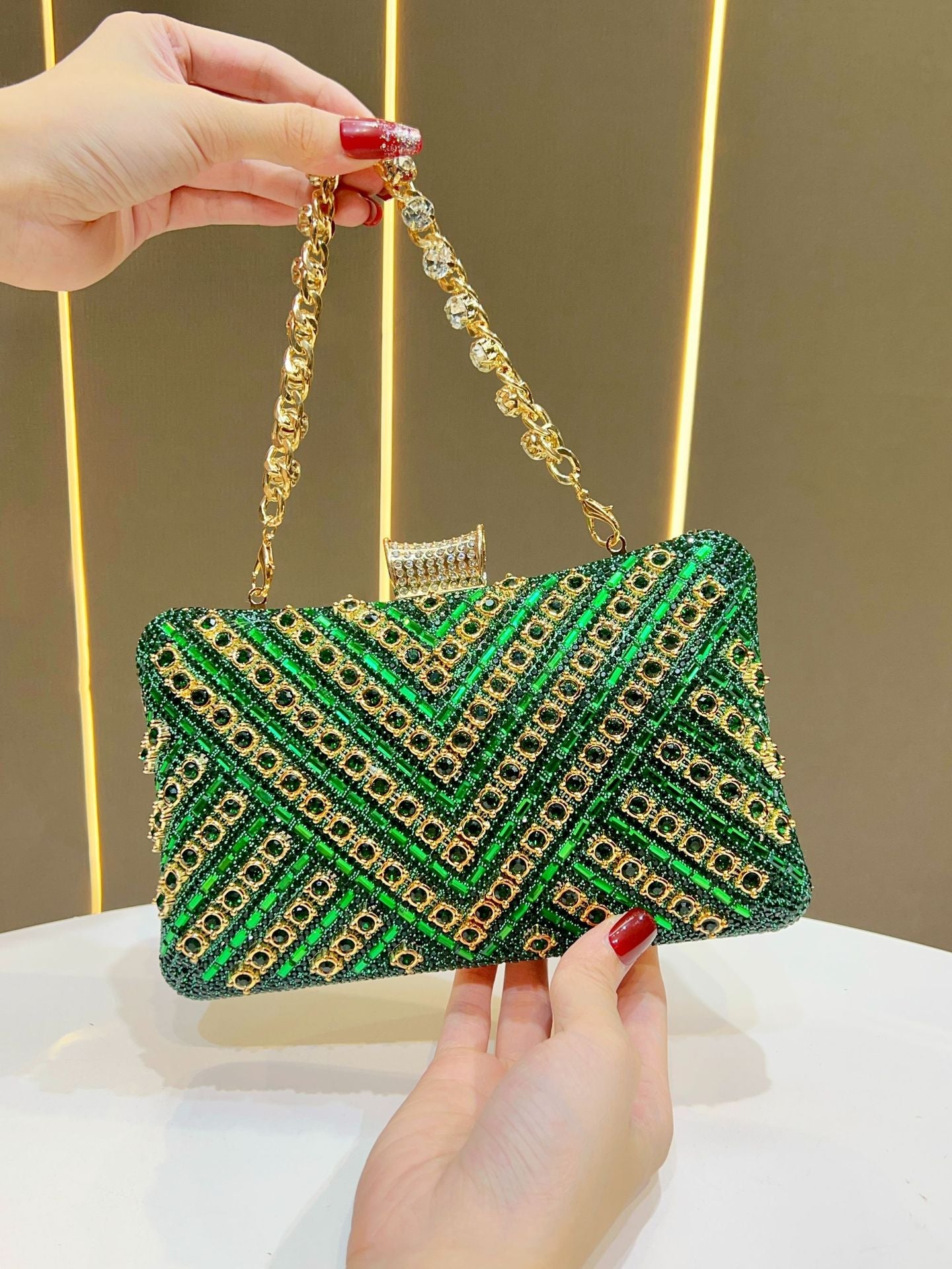 Luxury Rhinestone & Pearl Encrusted Evening Clutch - Elegant Geometric Pattern Party Purse with Detachable Chain Strap