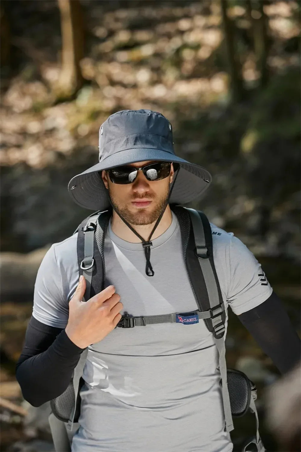 Men's Wide Brim Sun Hat - Waterproof UV Protection Safari Bucket Hat for Fishing, Hiking, and Outdoor Activities.