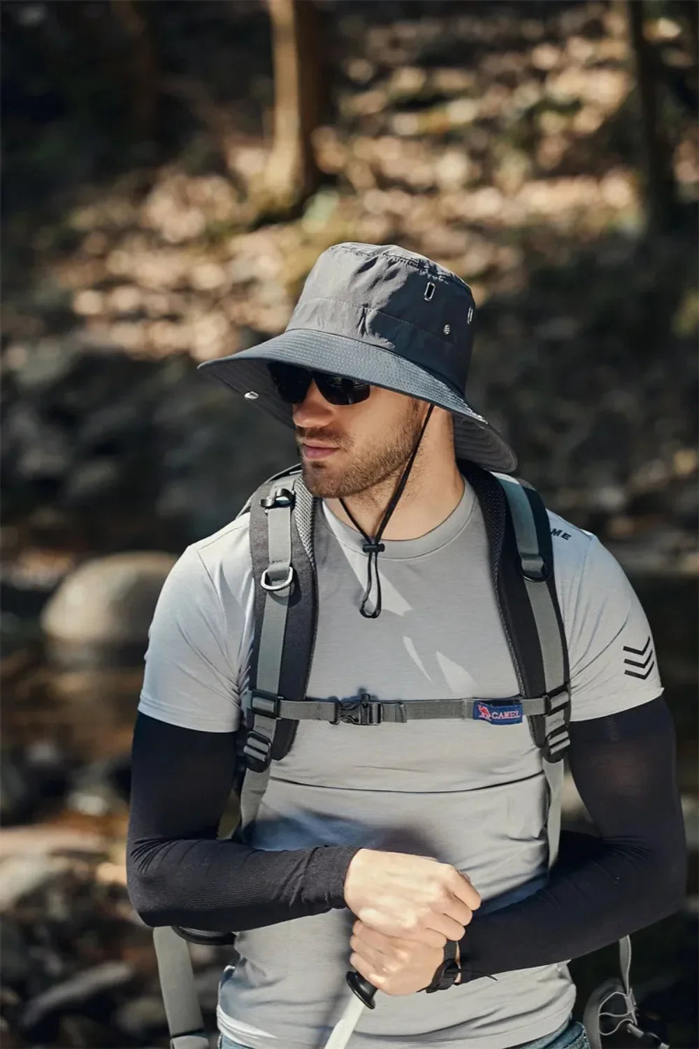 Men's Wide Brim Sun Hat - Waterproof UV Protection Safari Bucket Hat for Fishing, Hiking, and Outdoor Activities.