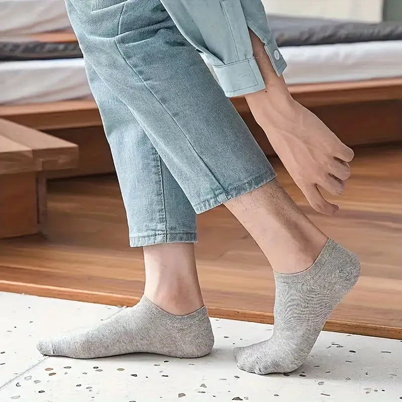 Unisex Low-Cut Ankle Socks | Breathable Cotton Blend Athletic Comfort | Multi-Color Daily Essentials