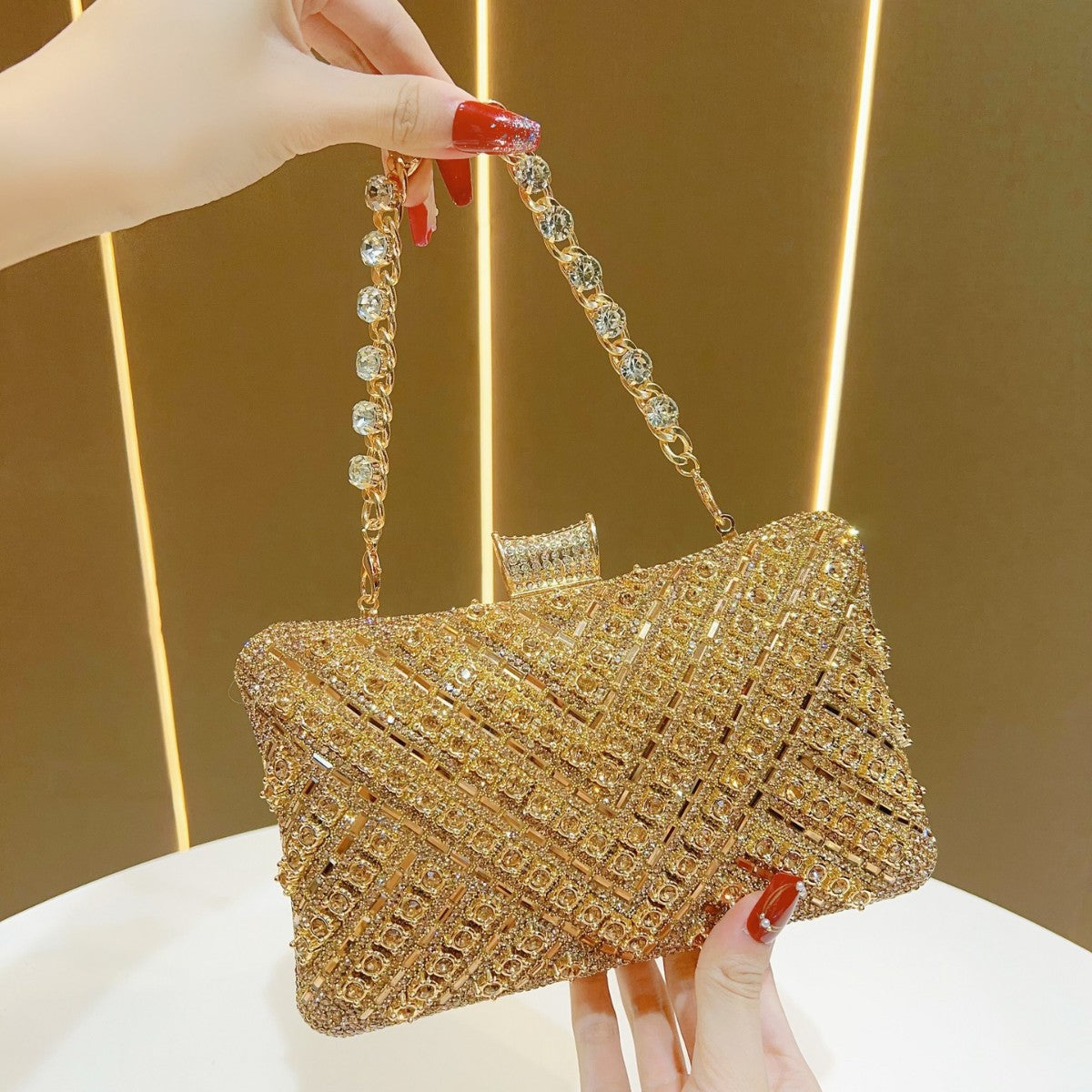 Luxury Rhinestone & Pearl Encrusted Evening Clutch - Elegant Geometric Pattern Party Purse with Detachable Chain Strap